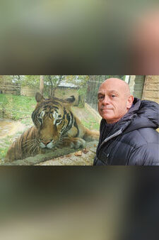 Britain's Tiger Kings: On the Trail with Ross Kemp